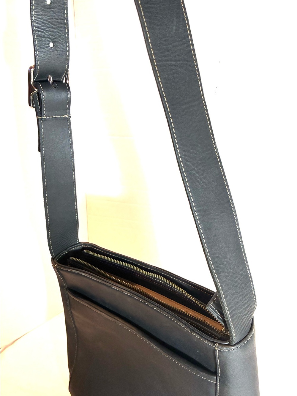 Coronado 100%  Black Genuine Leather Crossbody Shoulder Bag Handcrafted - Picture 8 of 16